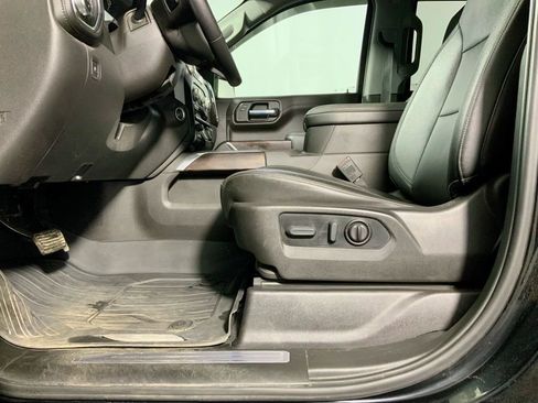 Used 2022 GMC Sierra 1500 SLT w/ SLT Premium Package image 18