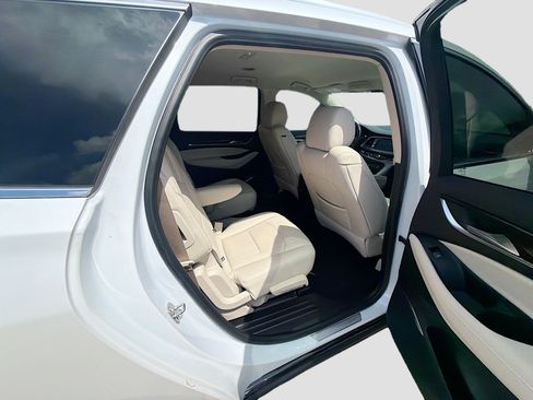 Used 2024 Buick Enclave Essence w/ Sport Touring Edition FWD image 28