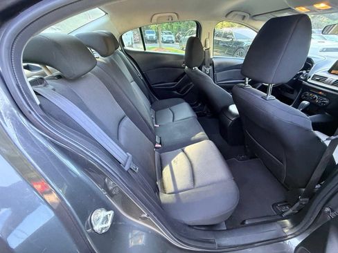 Used 2017 MAZDA MAZDA3 Sport FWD image 24