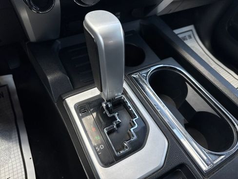 Used 2019 Toyota Tundra SR5 w/ TRD Off Road Package AWD/4WD image 92
