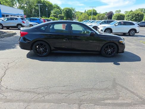 Used 2023 Honda Civic Sport image 8