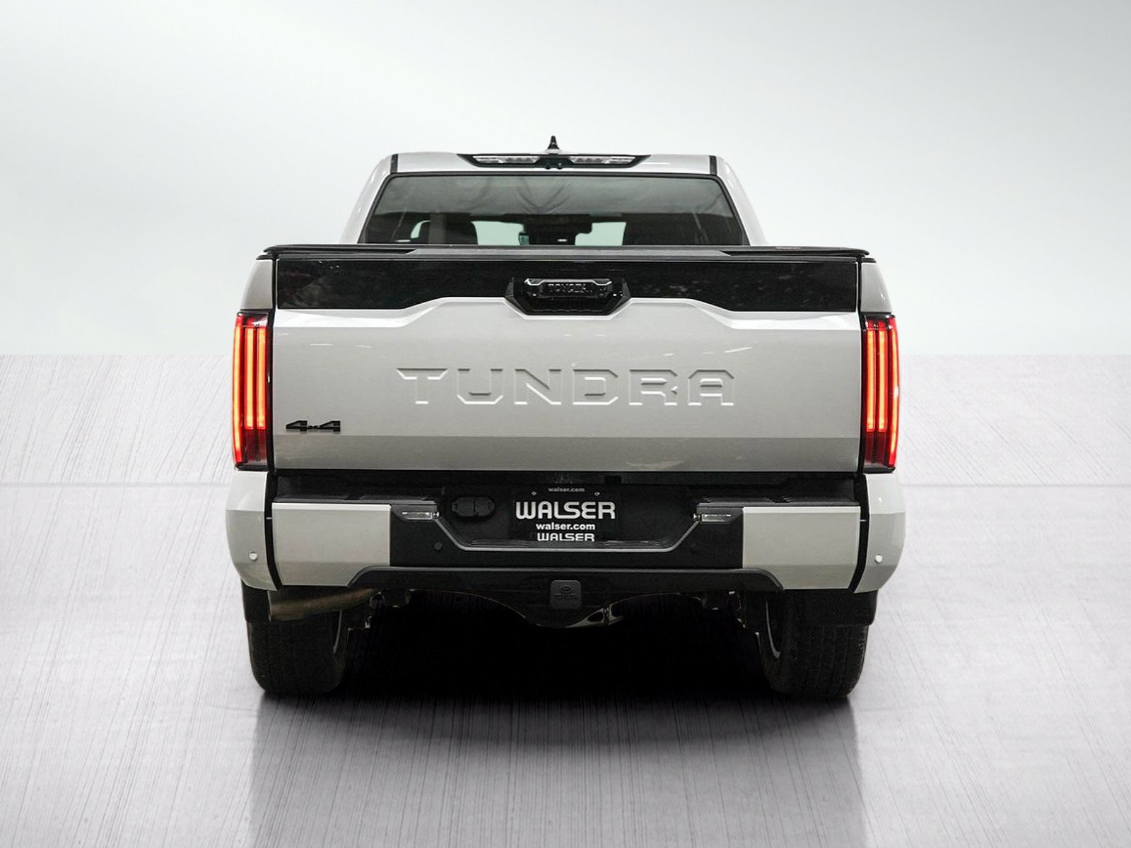 Used 2022 Toyota Tundra Platinum AWD/4WD image 4