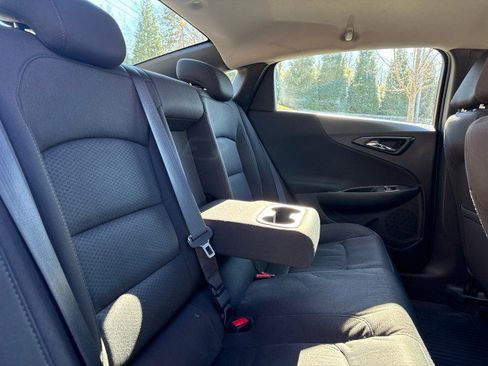 Used 2019 Chevrolet Malibu LT w/ Driver Confidence Package image 35