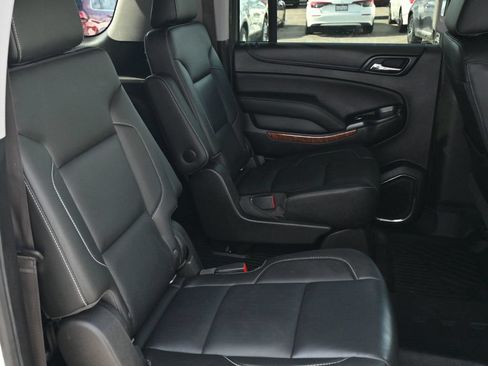 Used 2018 Chevrolet Suburban Premier AWD/4WD image 23