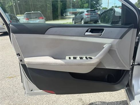 Used 2019 Hyundai Sonata SE FWD image 27