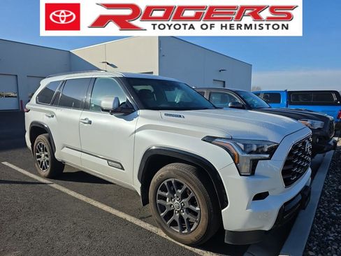 Certified 2023 Toyota Sequoia Platinum image 1