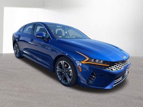 Used 2022 Kia K5 EX w/ EX Premium Package FWD image 2