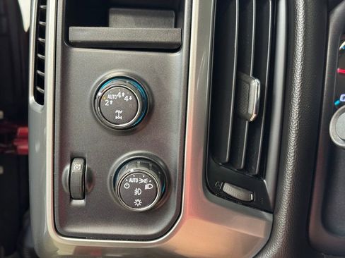 Used 2017 Chevrolet Silverado 1500 LT w/ All Star Edition AWD/4WD image 26