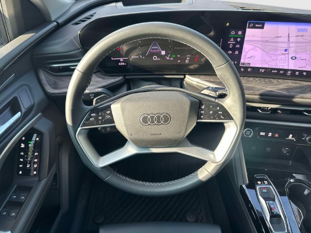 Certified 2025 Audi Q5 Premium Plus w/ Premium Plus AWD/4WD image 17