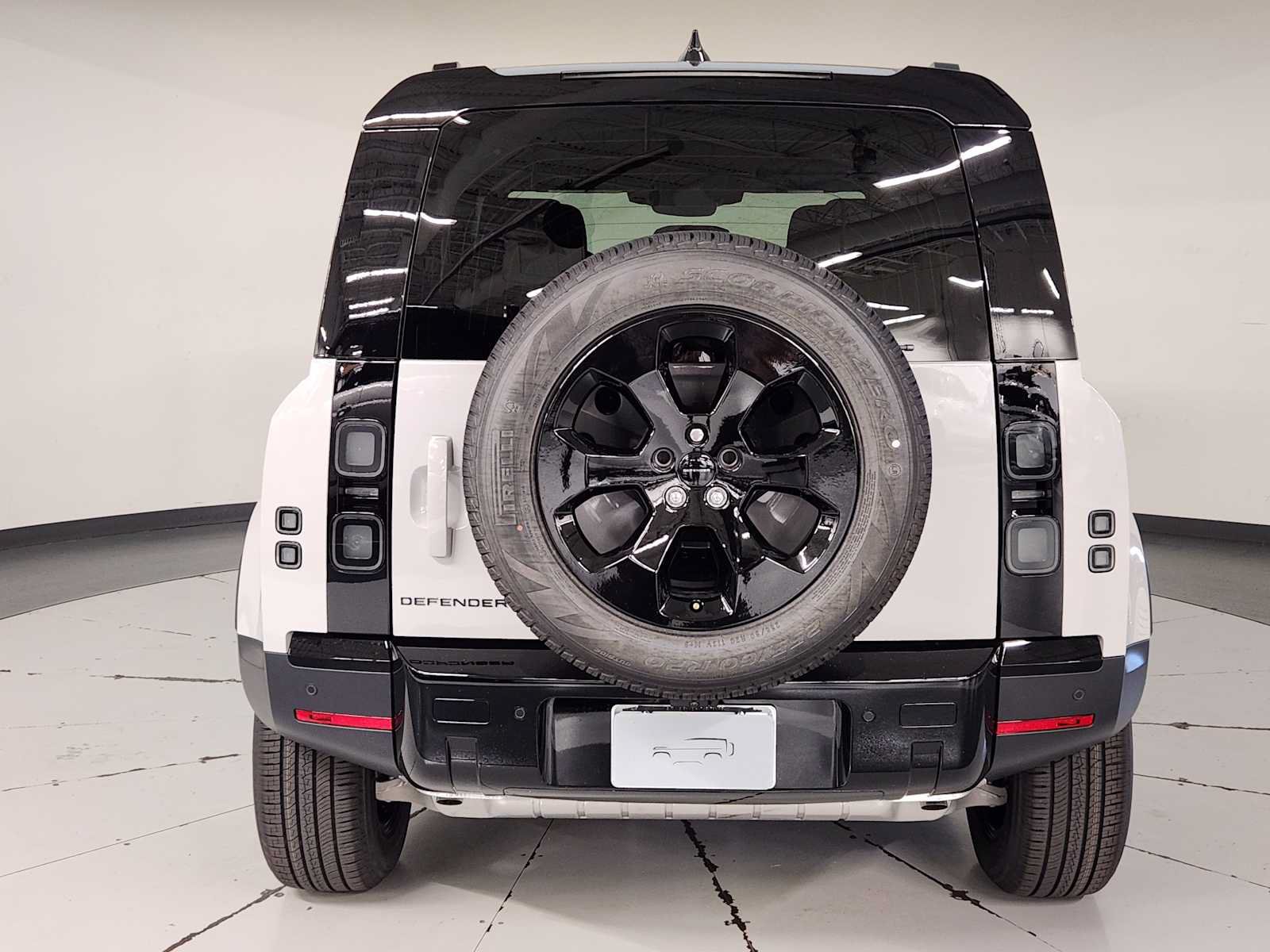 New 2026 Land Rover Defender 110 S AWD/4WD image 10