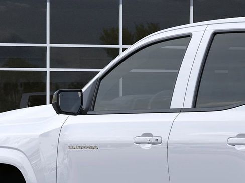 New 2025 Chevrolet Colorado LT w/ LT Convenience Package image 12