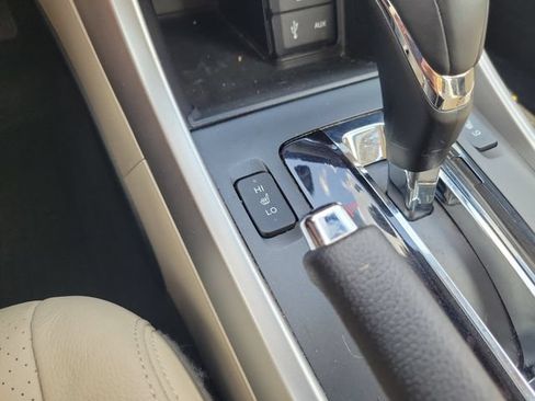 Used 2015 Honda Accord EX-L image 25