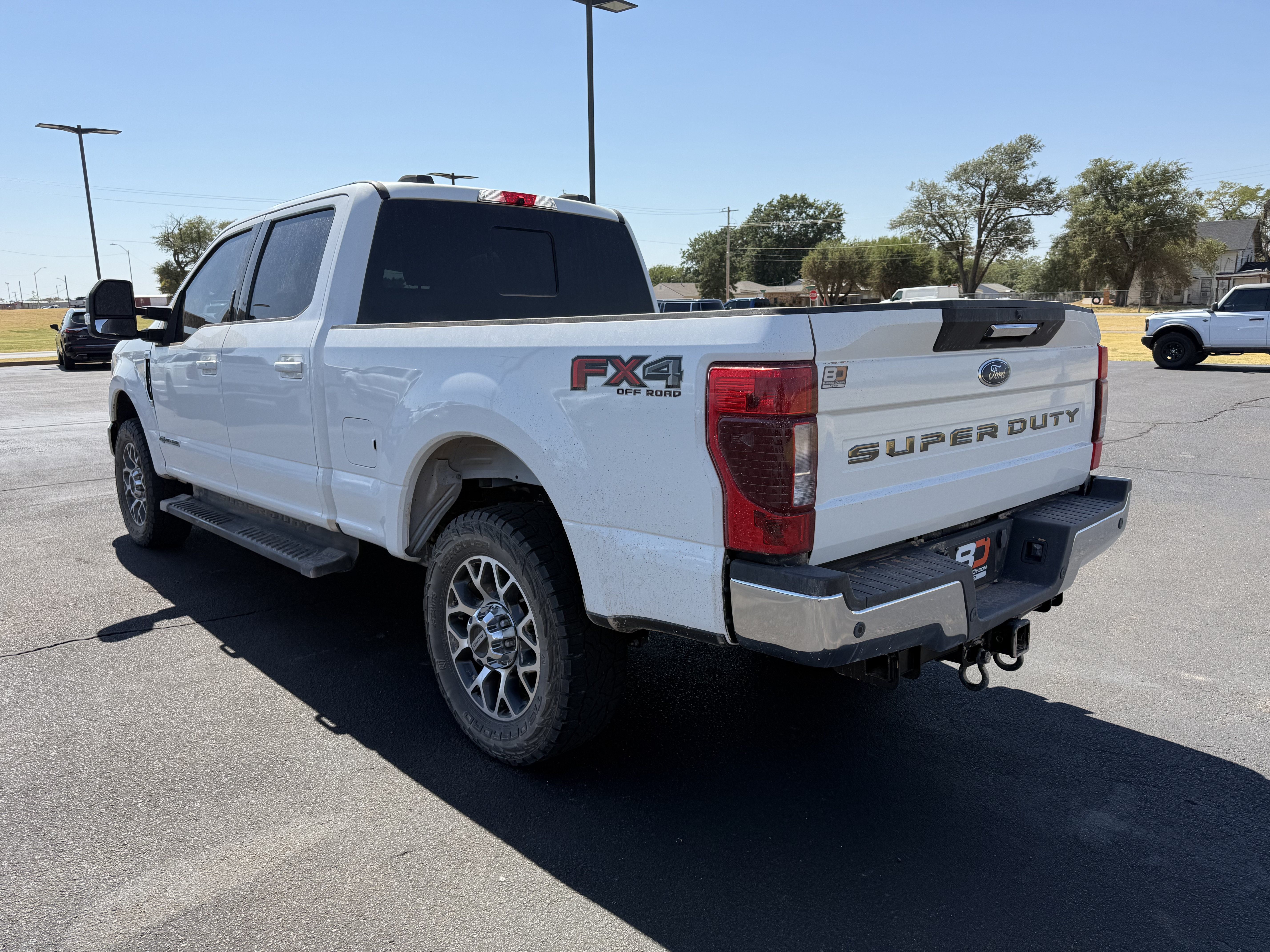 Used 2020 Ford F350 Lariat w/ Lariat Value Package AWD/4WD image 4