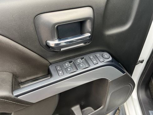 Used 2018 Chevrolet Silverado 1500 LT w/ All Star Edition image 19