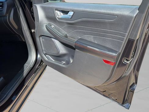 Used 2025 Ford Escape ST-Line image 10