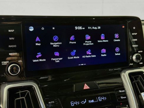 Used 2023 Kia Sorento SX AWD/4WD image 19