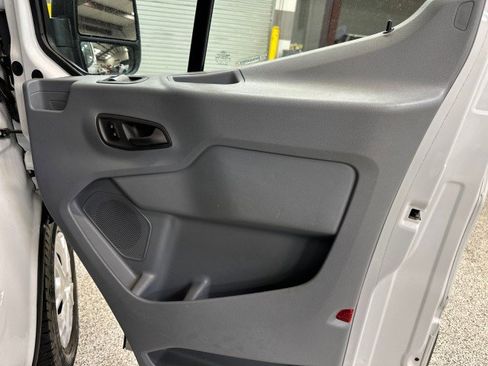 Used 2017 Ford Transit 350 XLT image 47