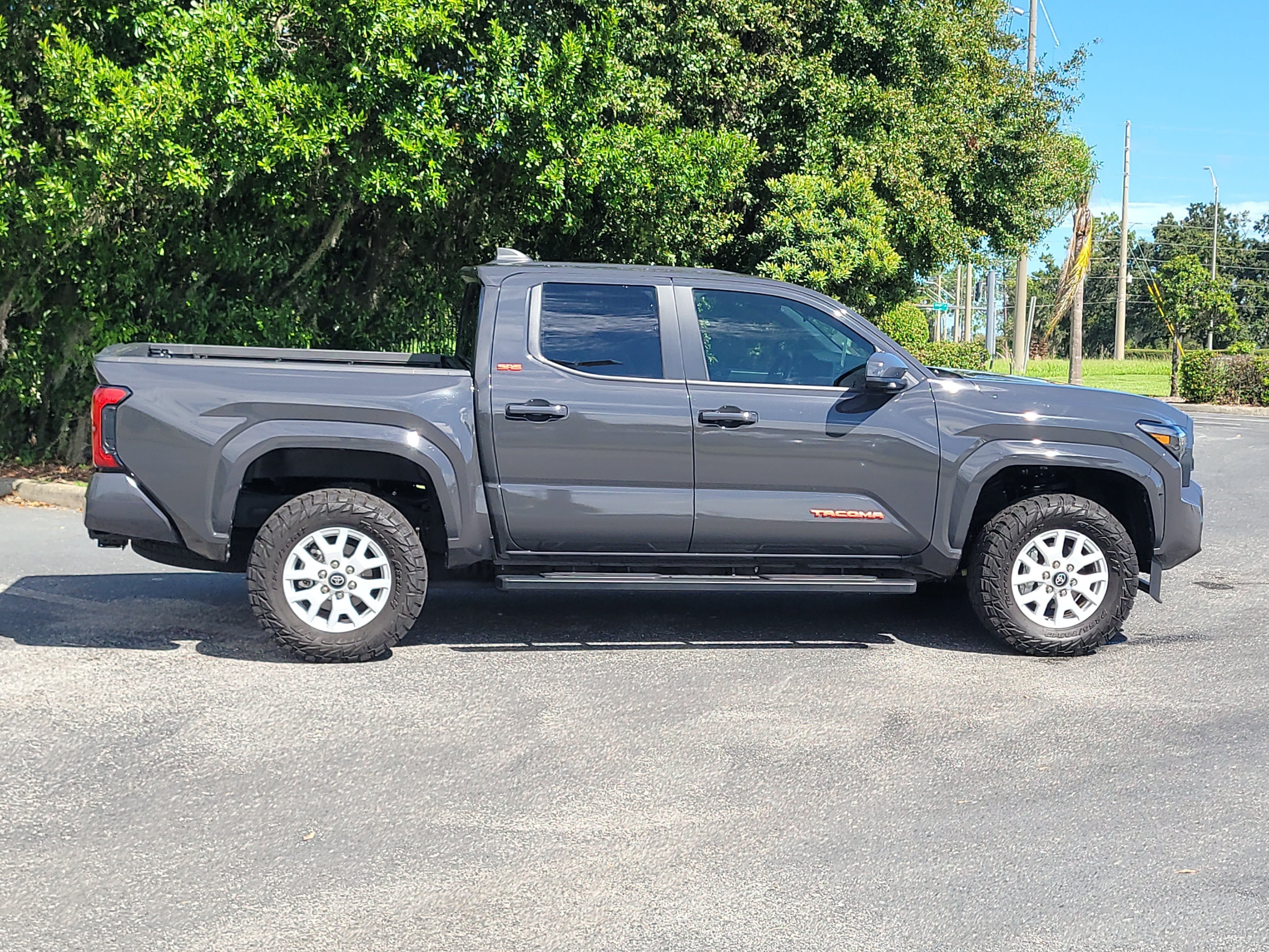 Used 2025 Toyota Tacoma SR5 RWD image 8
