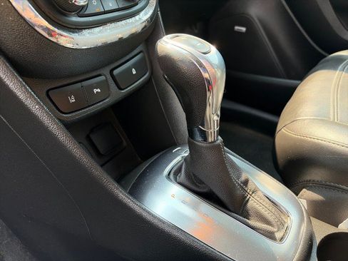 Used 2014 Buick Encore Premium AWD/4WD image 17