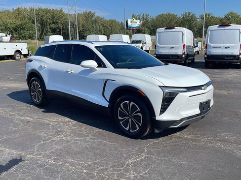 Used 2024 Chevrolet Blazer EV LT AWD/4WD image 7