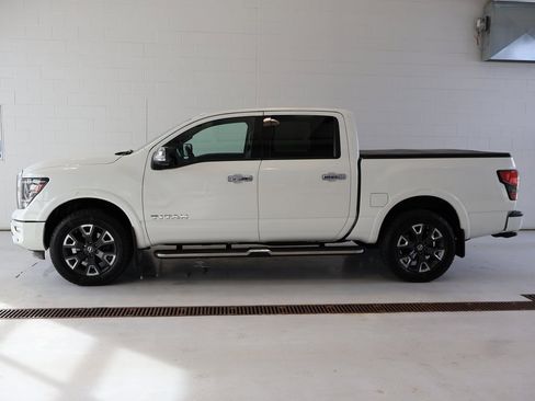 Used 2021 Nissan Titan Platinum Reserve w/ Moonroof Package image 7