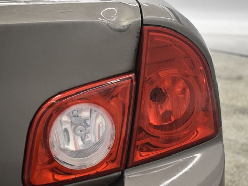 Used 2012 Chevrolet Malibu LS image 21