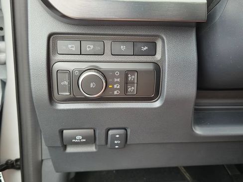 Used 2024 Ford F250 Lariat w/ Lariat Ultimate Package AWD/4WD image 28