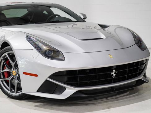 Used 2015 Ferrari F12 Berlinetta image 26