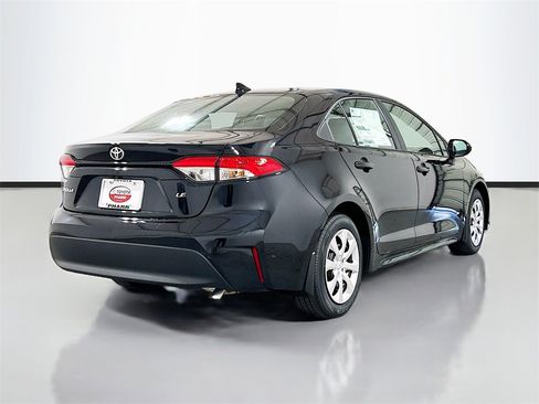 New 2025 Toyota Corolla LE image 4