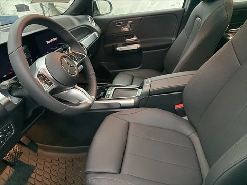 Used 2026 Mercedes-Benz GLB 250 image 14