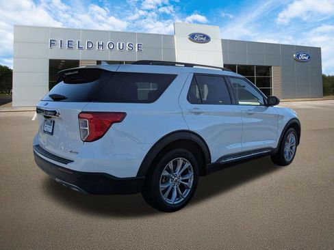 Used 2022 Ford Explorer XLT w/ Equipment Group 202A AWD/4WD image 5