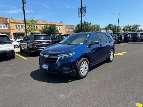 Used 2022 Chevrolet Equinox LS FWD image 6