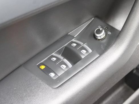 Used 2013 Audi A3 2.0T Premium w/ Bluetooth Value Pkg FWD image 8