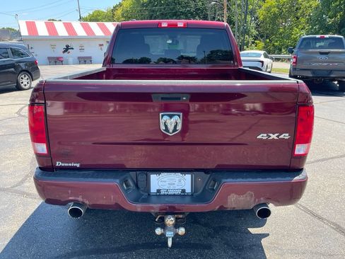 Used 2017 RAM 1500 Express AWD/4WD image 6