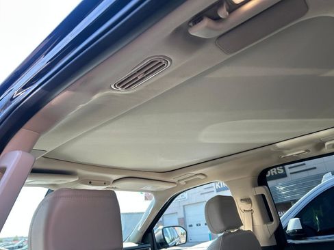 Used 2024 Ford Expedition Max Platinum AWD/4WD image 12