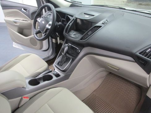 Used 2014 Ford Escape SE w/ Equipment Group 201A image 24