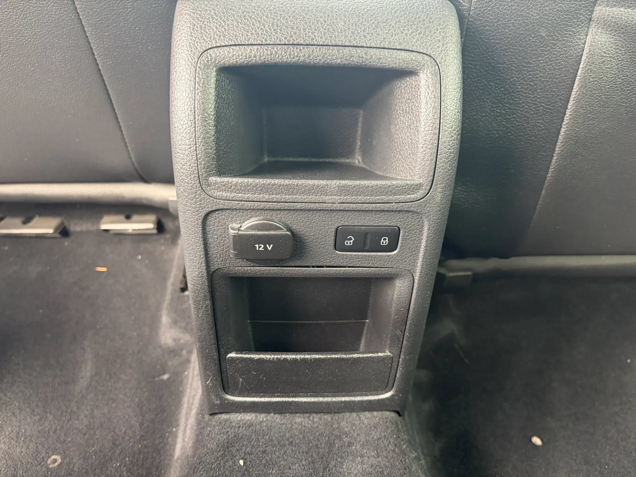 Used 2014 Volkswagen Jetta SE FWD image 12