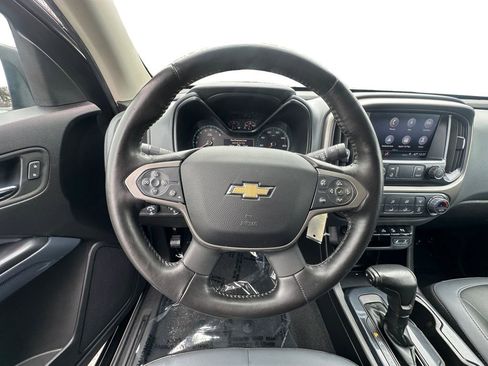 Used 2019 Chevrolet Colorado Z71 AWD/4WD image 9