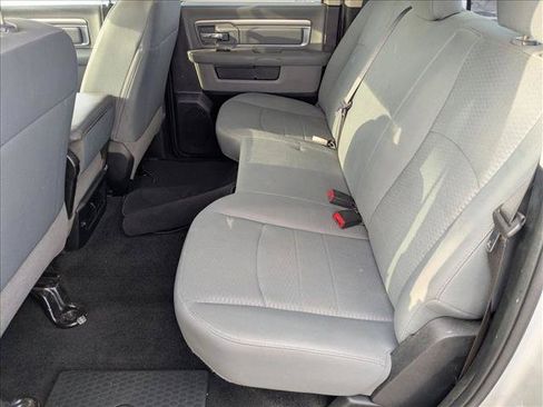 Used 2017 RAM 1500 Classic SLT AWD/4WD image 17