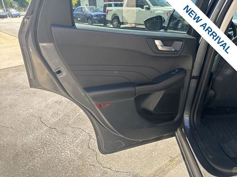 Used 2021 Ford Escape SE FWD image 15