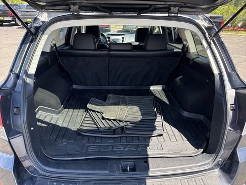 Used 2011 Subaru Outback 2.5i Limited w/ PWR Moonroof Pkg AWD/4WD image 17