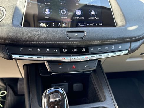 Used 2022 Cadillac XT4 Luxury w/ Driver Awareness Package image 22