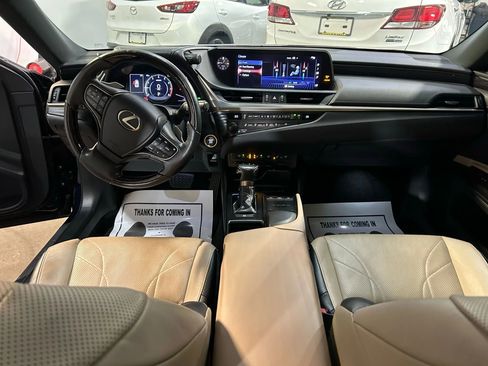 Used 2019 Lexus ES 350 w/ Accessory Package 2 image 28