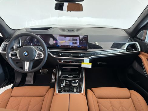 New 2027 BMW X7 xDrive40i w/ Executive Package AWD/4WD image 16
