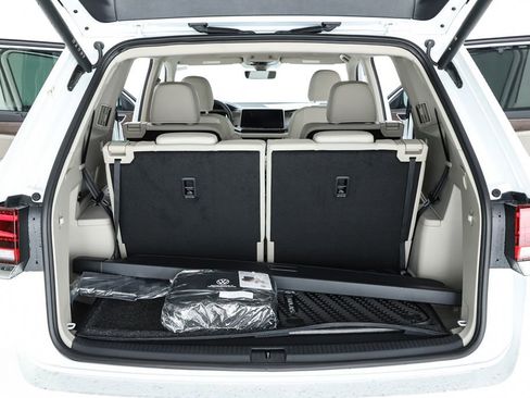 New 2026 Volkswagen Atlas SEL Premium R-Line image 29