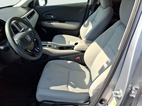 Used 2020 Honda HR-V EX image 8