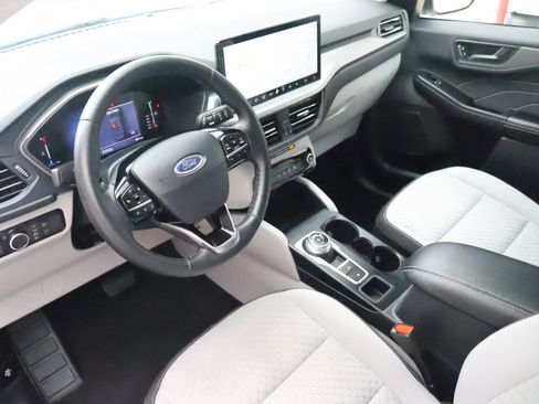 Used 2023 Ford Escape Active w/ Tech Pack #1 AWD/4WD image 24