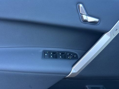 Used 2025 BMW iX xDrive50 image 12