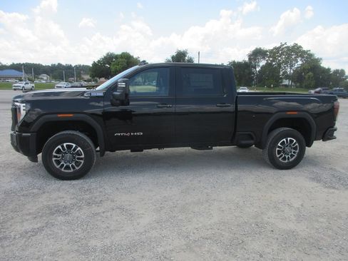 New 2026 GMC Sierra 2500 AT4 AWD/4WD image 9