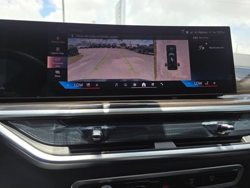 Used 2025 BMW X7 xDrive40i w/ Premium Package AWD/4WD image 38